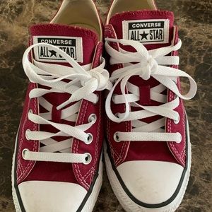 Women’s Converse Shoes